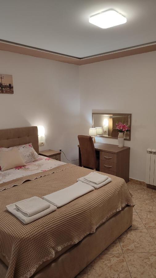 Apartments Familia Budva Eksteriør billede