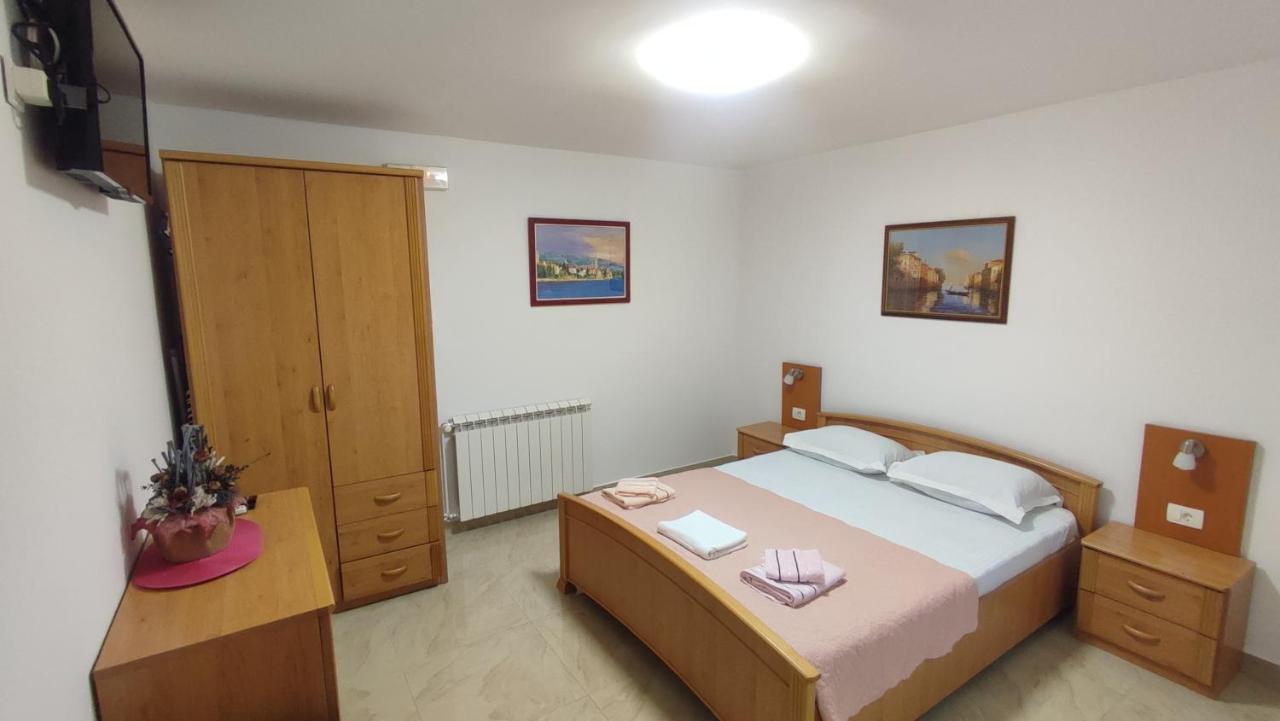 Apartments Familia Budva Eksteriør billede