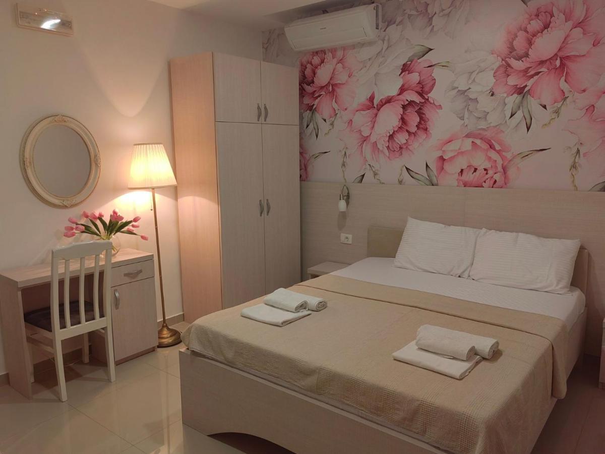 Apartments Familia Budva Eksteriør billede