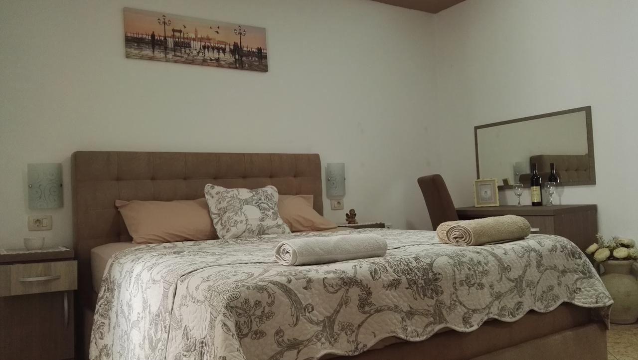 Apartments Familia Budva Eksteriør billede