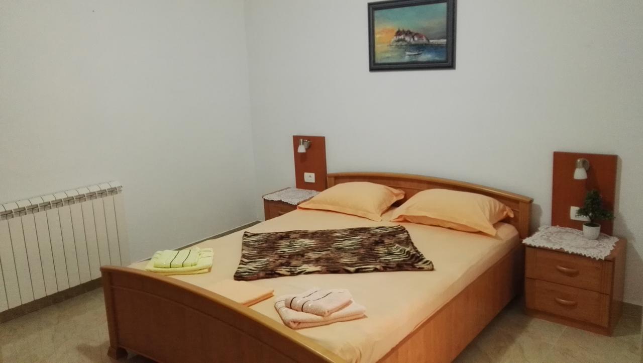 Apartments Familia Budva Eksteriør billede