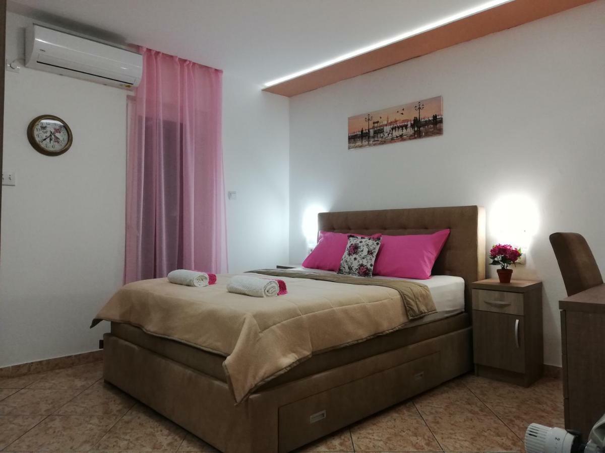 Apartments Familia Budva Eksteriør billede