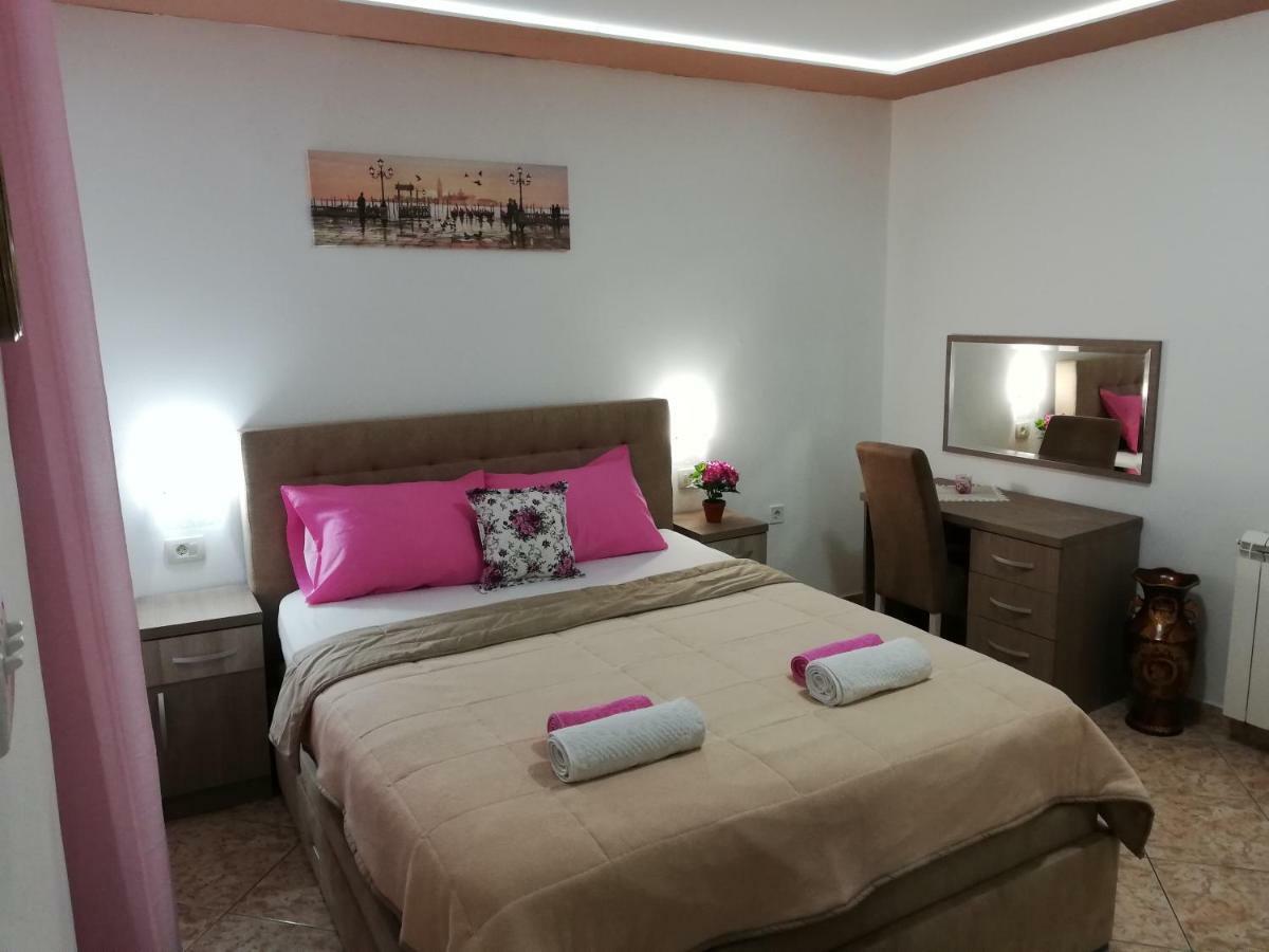 Apartments Familia Budva Eksteriør billede